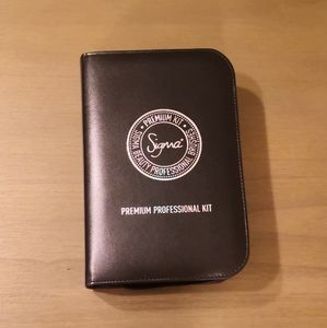 Sigma beauty brushes kit/case